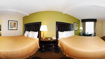 Room, 2 Double Beds, Non Smoking (Roll-In Shower - Disability Access)