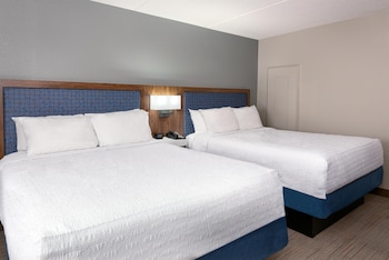 Suite, 2 Queen Beds, Non Smoking