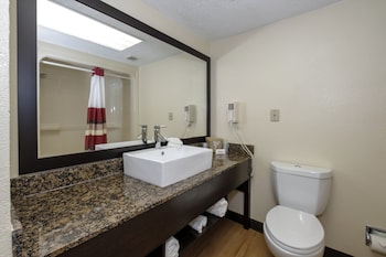 Superior Room, 1 King Bed, Accessible (Smoke Free)