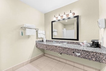 Suite, 1 King Bed, Non Smoking, Refrigerator & Microwave (Oversized Room;with Sofabed)