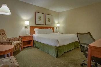 Standard Room, 1 Queen Bed