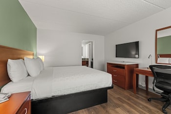 Standard Room, 1 King Bed