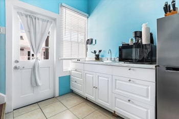 Bi-Level Suite (Not Pet Friendly)