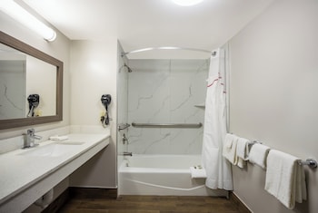 Deluxe Room, 1 King Bed, Accessible, (Smoke Free)
