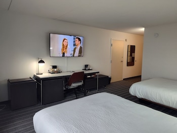 Room, 2 Queen Beds