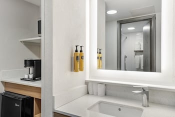 Standard Room, 2 Queen Beds, Non Smoking, Refrigerator & Microwave