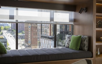 Cosmopolitan Suite