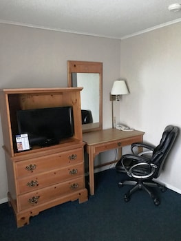 Deluxe Room, 1 King Bed, Jetted Tub