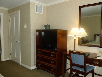 Club Double Room, 2 Double Beds (Sports Wing)