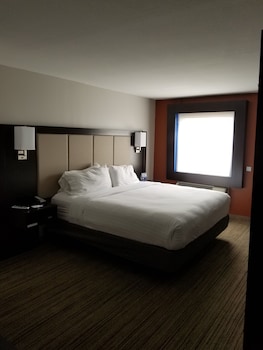 Room, Accessible (Roll-In Shower)