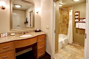 ADA Accessible Room, 1 King Bed, Accessible, Bathtub (Mobility & Hearing)