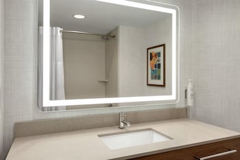 Room, 2 Queen Beds (Hearing)