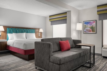 Deluxe, One King Bed, Non-Smoking