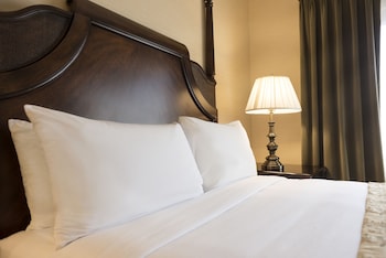 Studio Suite, 1 Queen Bed, Accessible