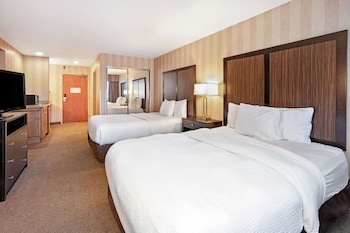 Room, 2 Queen Beds, Accessible, Non Smoking (Mobility Accessible)