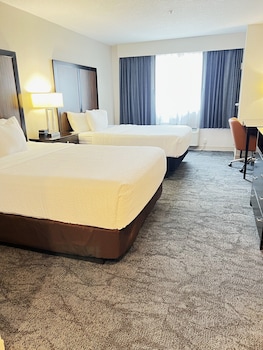 Family Suite, Multiple Beds, Non Smoking (Kitchenette)