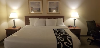 Deluxe Room, 1 King Bed, Non Smoking
