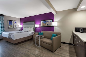 Executive Room, 1 King Bed with Sofa bed, Non Smoking