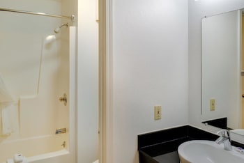 Standard Room, 2 Queen Beds, Non Smoking