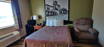 Room, 1 Queen Bed, Non Smoking (Mobility Accessible)