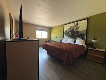 Standard Room, 1 Queen Bed, Non Smoking