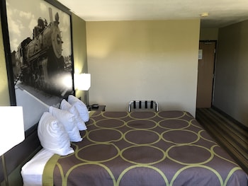 Standard Room, 1 Queen Bed, Non Smoking
