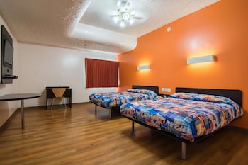 Standard Room, 2 Queen Beds, Smoking