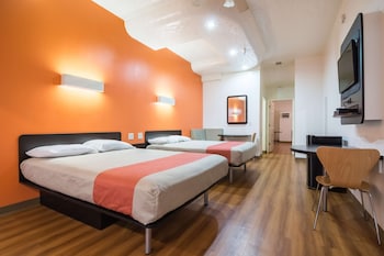 Standard Suite, Multiple Beds, Non Smoking