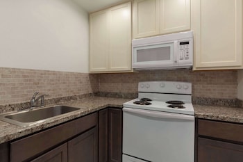 Suite, 1 Bedroom, Non Smoking (1 Queen Bed)