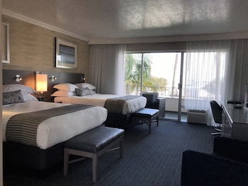 Room, 2 Queen Beds, Harbor View