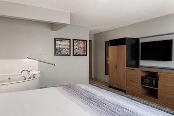 Suite, 1 King Bed, Non Smoking