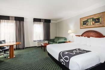 Deluxe Room, 1 King Bed with Sofa bed, Non Smoking