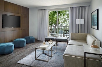 Suite, Multiple Beds, Lake View