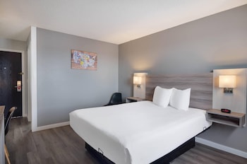 Standard Room, 1 Queen Bed, Non Smoking