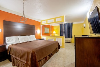Standard Room, 1 King Bed, Non Smoking