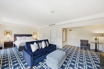 Courtyard King Suite, Balcony