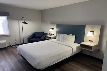 Room, 1 Double Bed, Accessible, Bathtub