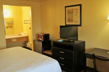 Standard Room, 1 King Bed, Accessible