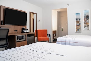 Deluxe Room, 2 Double Beds, Non Smoking
