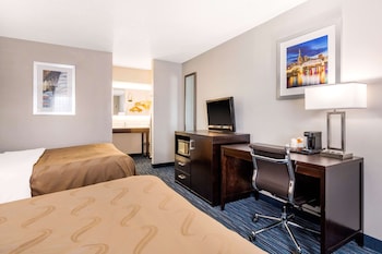 Standard Room, 2 Queen Beds, Non Smoking