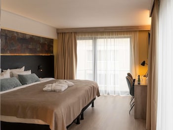 Privilege, Room, 1 Double Bed, Balcony