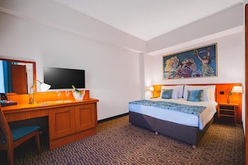 Suite, Tower