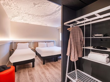 Standard Room, Multiple Beds