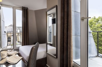 Superior Single Room with Balcony
