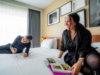 Standard Room, 1 Queen Bed