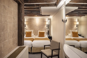 Deluxe Room, 2 Twin Beds (Larger Room)
