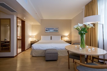 Suite, 1 King Bed