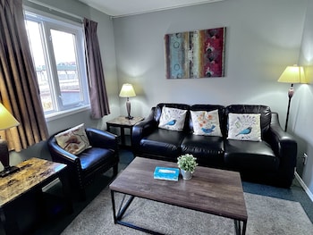 Three-Bedroom Apartment 117 - Loft, No air conditioning