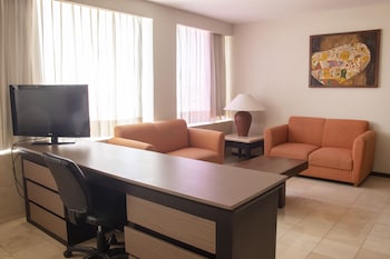 Executive Suite, 1 King Bed, Non Smoking