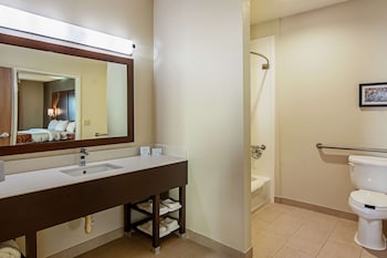 Suite, 2 Queen Beds, Non Smoking